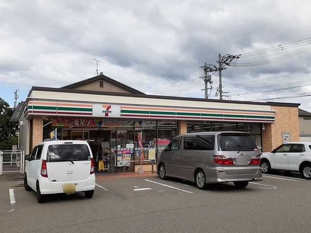 コンビニ　セブンイレブン金沢浅野本町店（コンビニ）まで328m