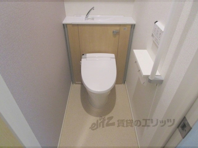 トイレ　洗浄機能付き