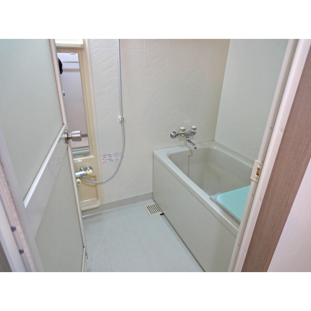 バス・シャワールーム　バス