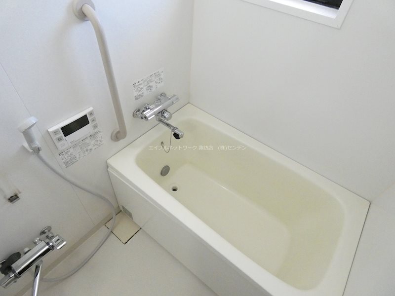 バス・シャワールーム　写真は類似