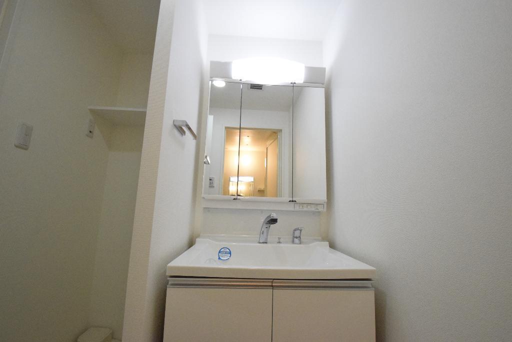 洗面設備　洗髪洗面化粧台