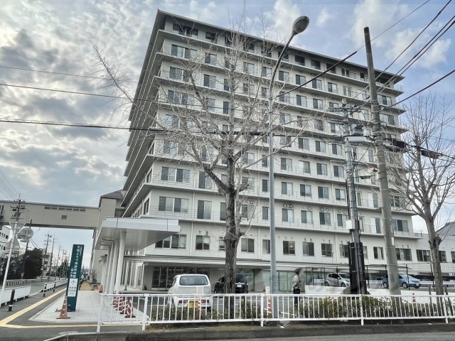 病院　天理よろづ相談所病院東・西病棟（病院）まで1100m