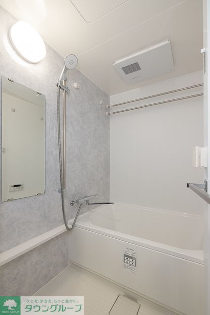 バス・シャワールーム　※写真は同タイプ住戸です。