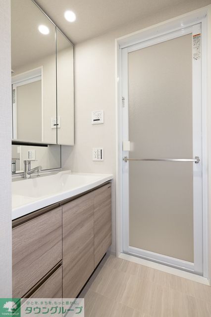 洗面設備　※写真は同タイプ住戸です。