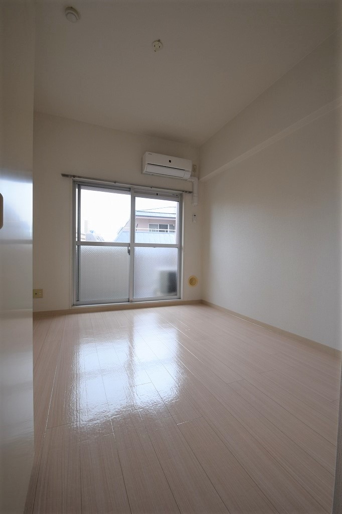 居室・リビング　オール電化で光熱費削減