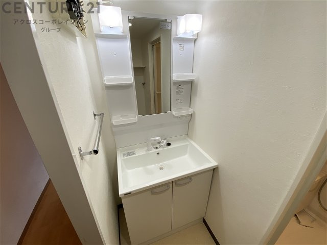 洗面設備　独立洗面化粧台です！