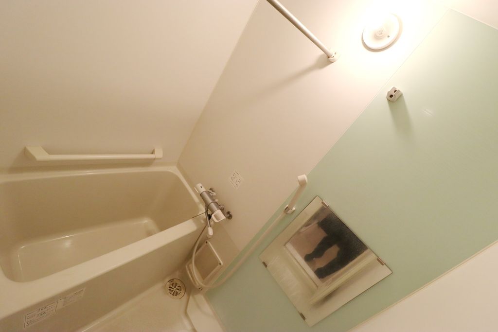 バス・シャワールーム　バス