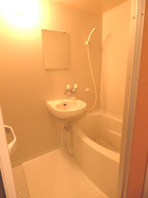 バス・シャワールーム　※現況優先となります。