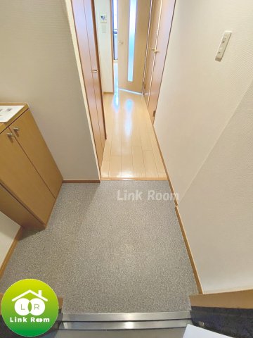 玄関　靴箱あります☆