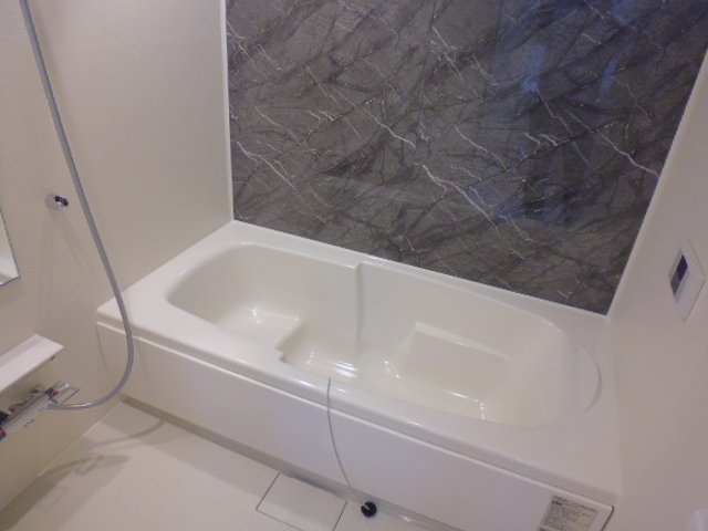 バス・シャワールーム　一坪風呂