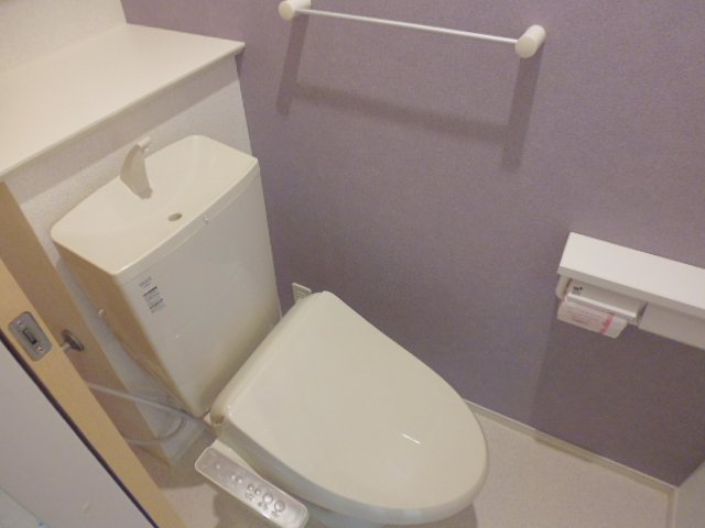 トイレ　シャワー付きトイレ