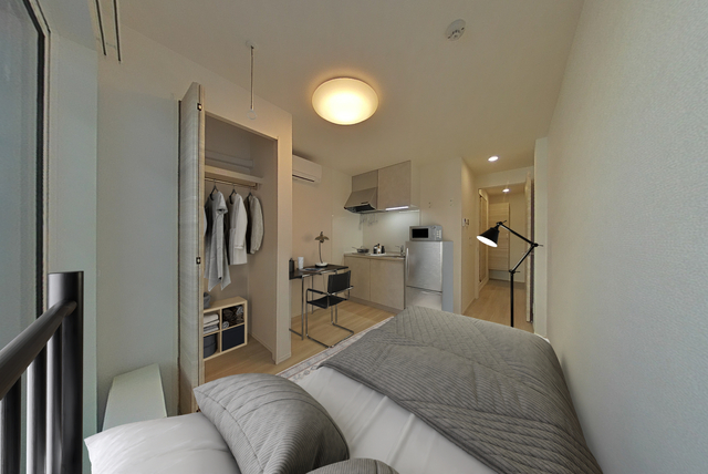 居室・リビング　画像は実際の写真にＣＧ加工（家具や調度品の削除や合成）を加え