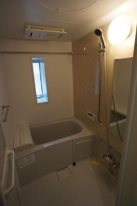 バス・シャワールーム　☆ゆっくりくつろげるお風呂☆