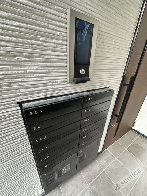 その他共有部分　便利な宅配ボックスを完備しております♪♪