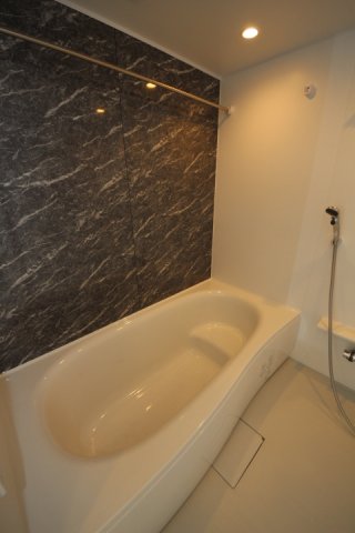 バス・シャワールーム　きれいなお風呂です