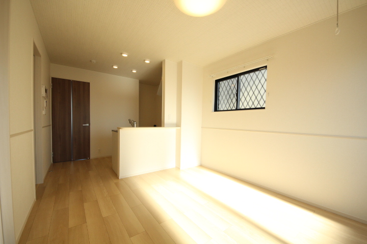 居室・リビング　こちらの居間で趣味の時間をお楽しみください