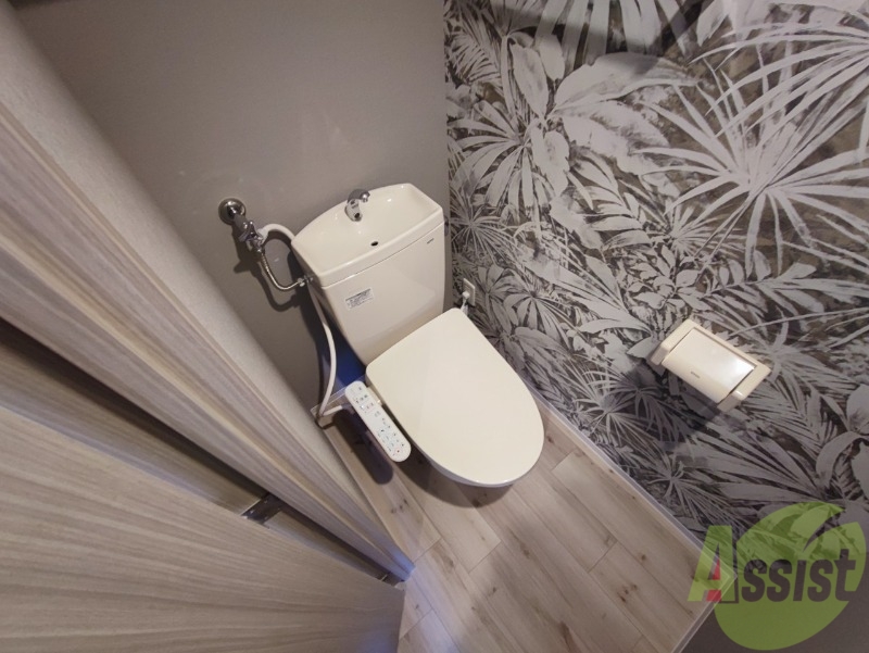 トイレ　こちらはトイレです。清潔感があり、安心して使用できます。