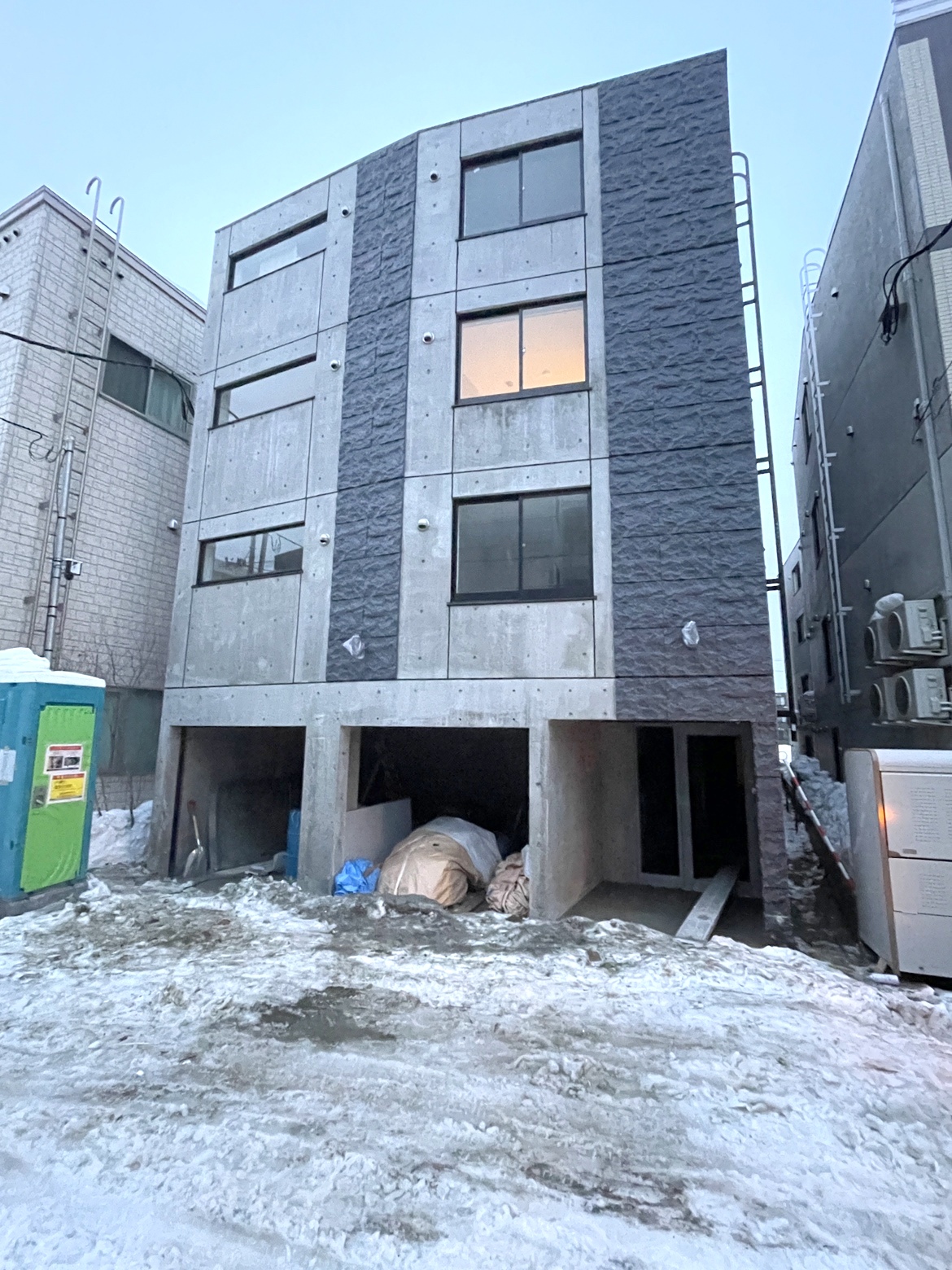 建物外観　☆南郷7丁目駅徒歩2分☆