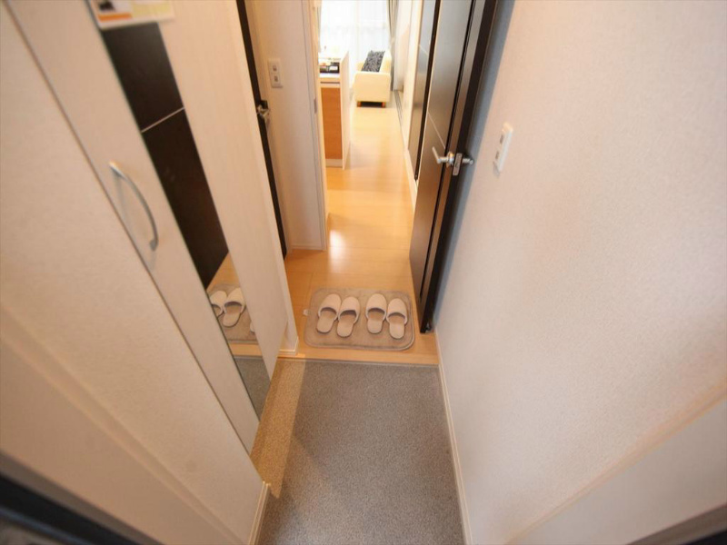 玄関　玄関　シューズボックス付