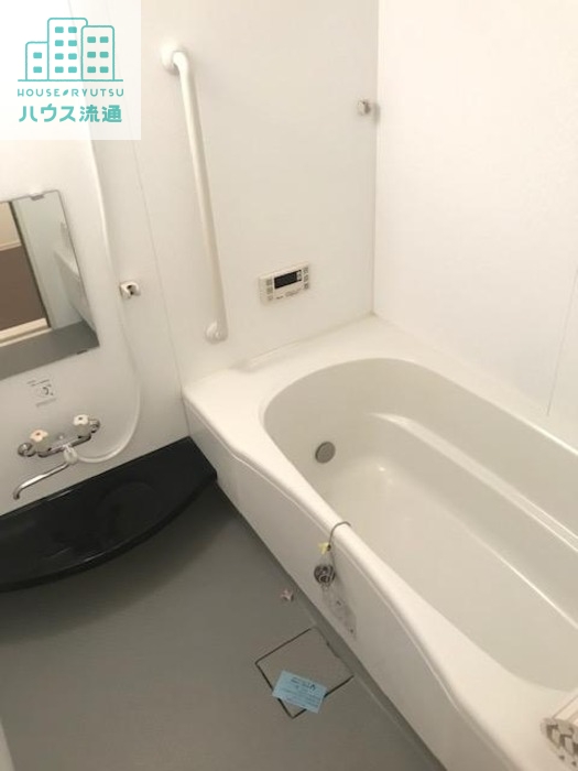 バス・シャワールーム　※別号室の写真です