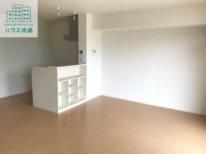 居室・リビング　※別号室の写真です