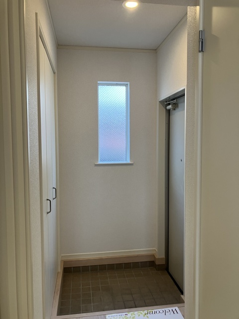 玄関　弊社は都内全域の物件をご紹介可能です！