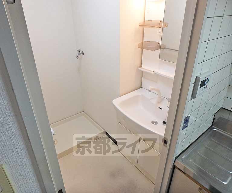 洗面設備　洗濯機はこちらへどうぞ