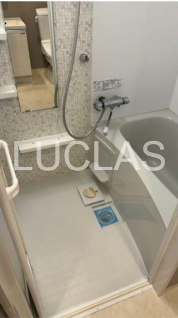 バス・シャワールーム　清潔感のある浴室で日々の疲れを癒します♪