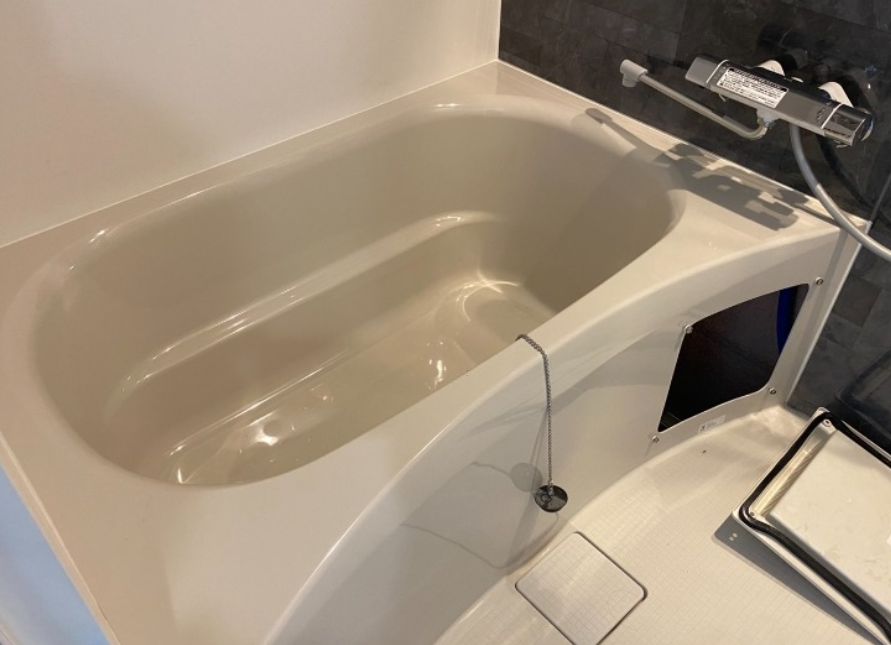 バス・シャワールーム　落ち着いた空間のお風呂です