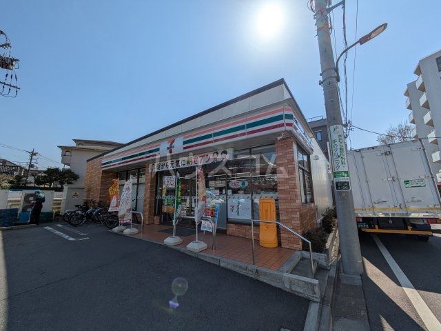 コンビニ　セブンイレブン 練馬羽沢3丁目店（コンビニ）まで408m