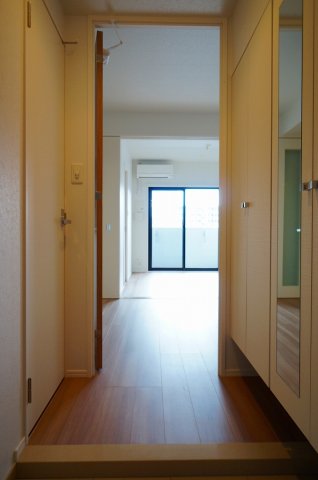 玄関　収納もある玄関です