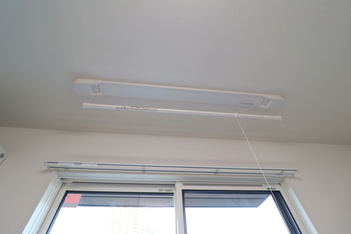 その他設備　室内物干し（雨の日などに重宝します）