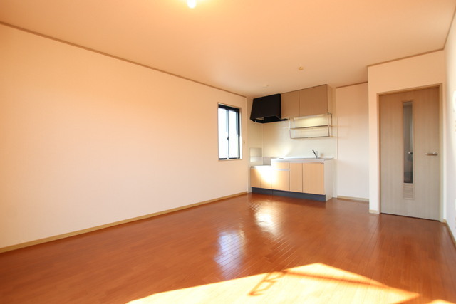 居室・リビング　※同間取り他号室参考写真です。