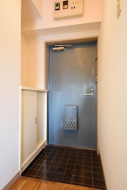 玄関　★お問い合わせはタウンハウジングまで★