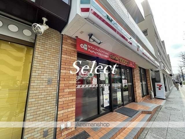 コンビニ　セブンイレブン（コンビニ）まで209m