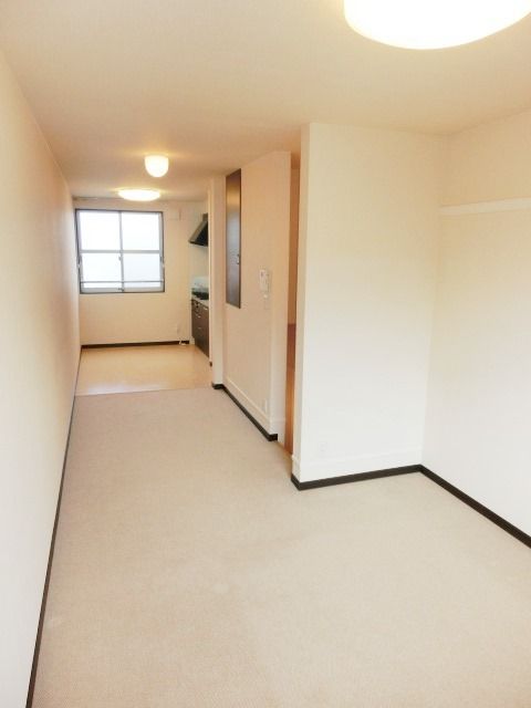 居室・リビング　明るくきれいなリビング！