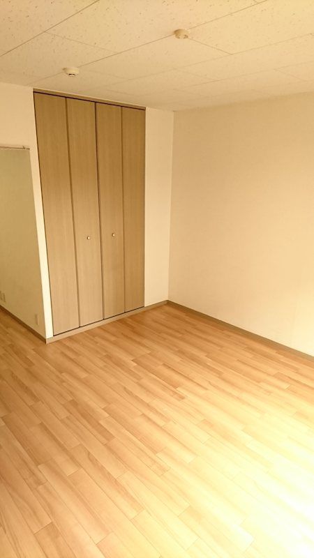 居室・リビング　ツヴァイモースト　北区王子５