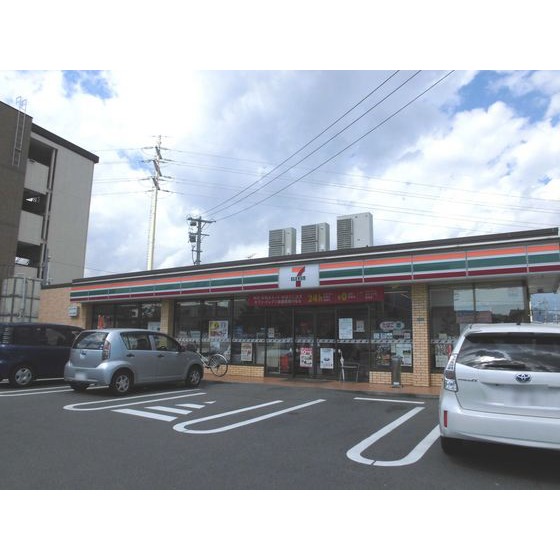 コンビニ　セブンイレブン長野鍋屋店（コンビニ）まで501m