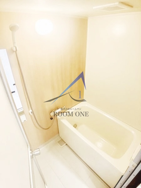 バス・シャワールーム　お風呂です。