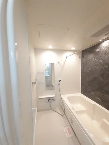 バス・シャワールーム　お風呂で日々の疲れを落としましょう