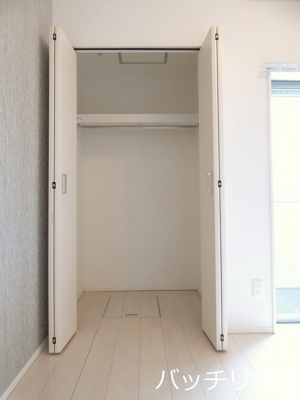 収納　同型タイプの為、現状を優先いたします