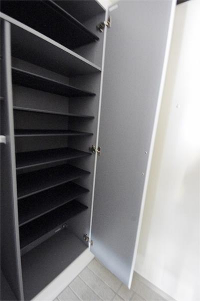 収納　シューズボックス