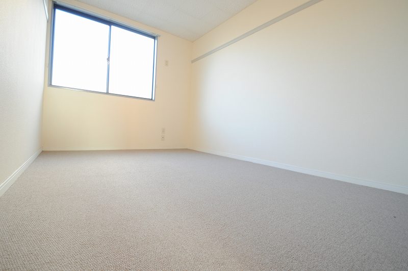 居室・リビング　2F居室　カーペット仕様