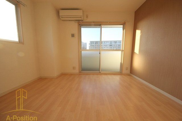 居室・リビング　みおつくし堂島