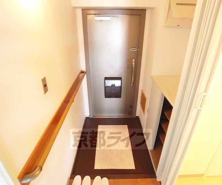 玄関　広めの玄関です。