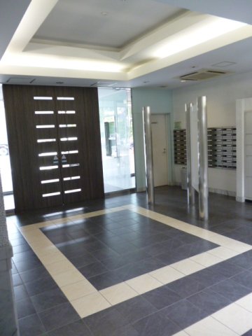 エントランス　エントランス