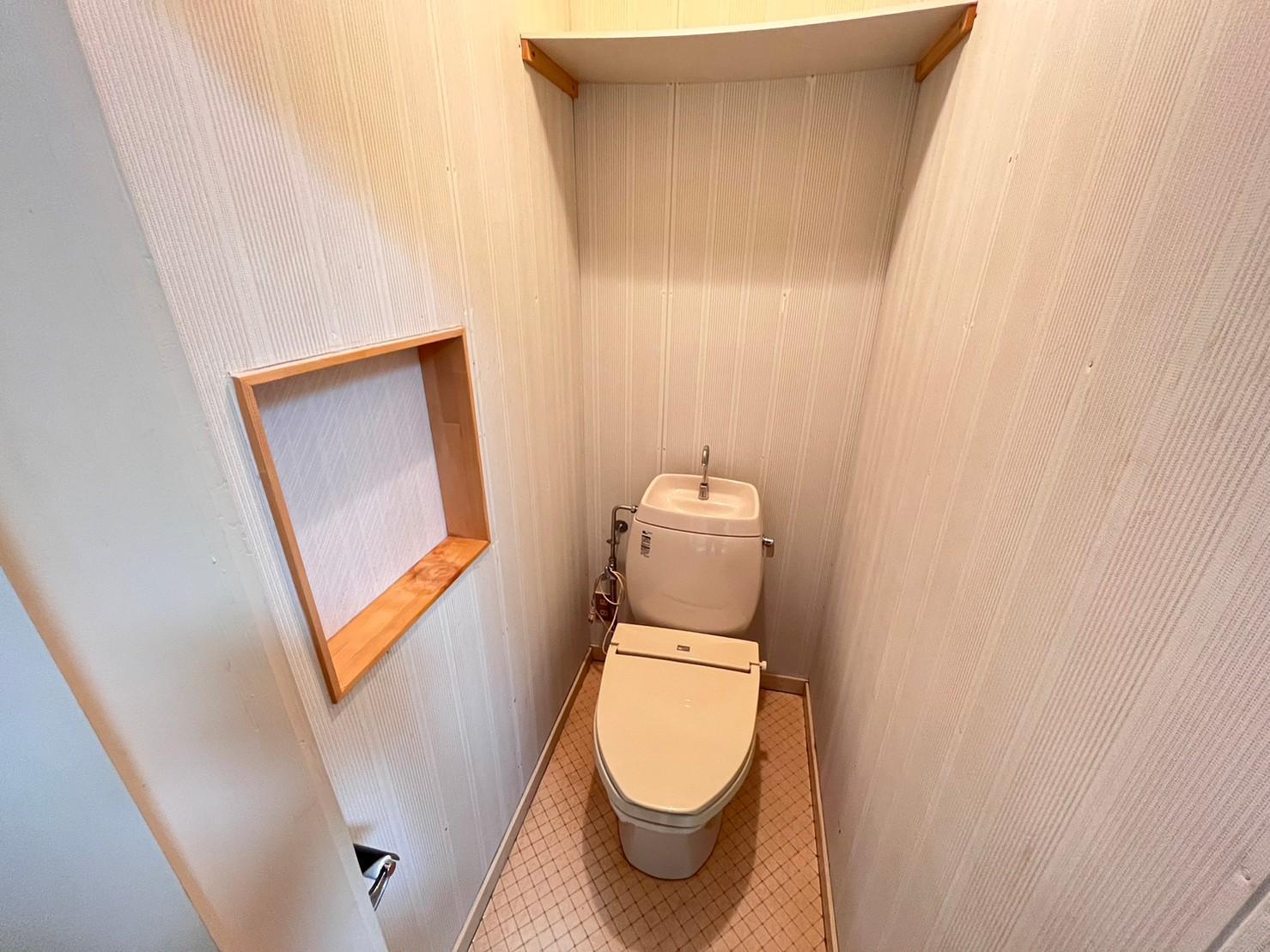 トイレ　トイレ