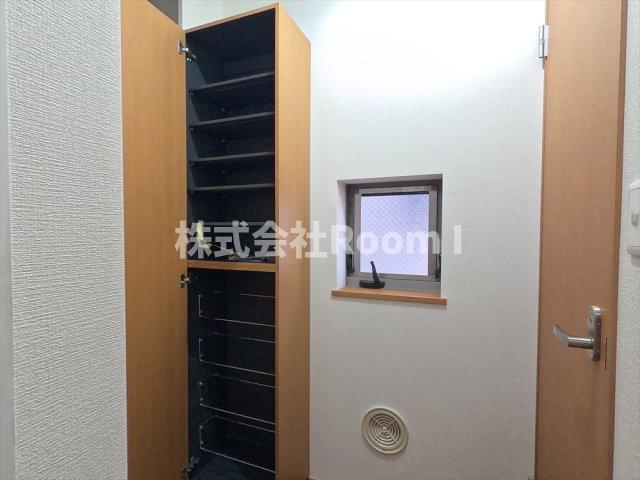 玄関　落ち着いた玄関です