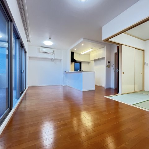 居室・リビング　同仕様タイプです