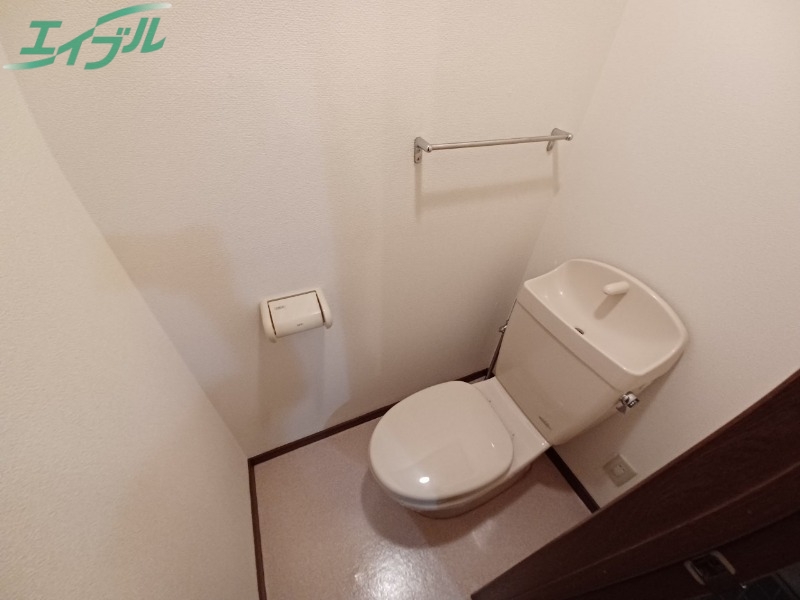 トイレ　反転タイプ参考写真